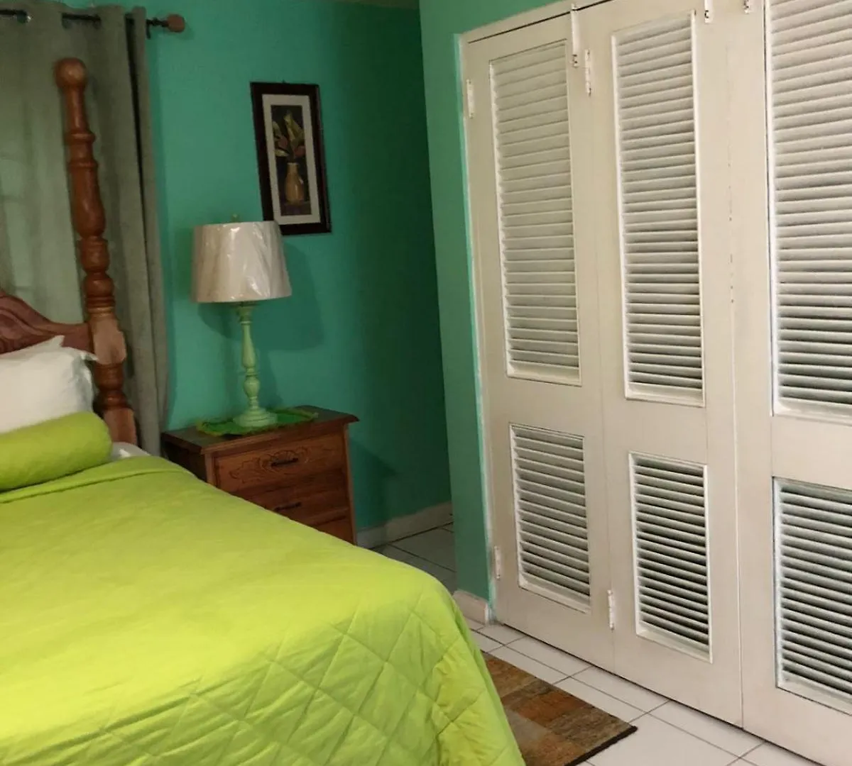 237 Bratton Avenue Ξενοδοχείο Μοντέγκο Μπέυ