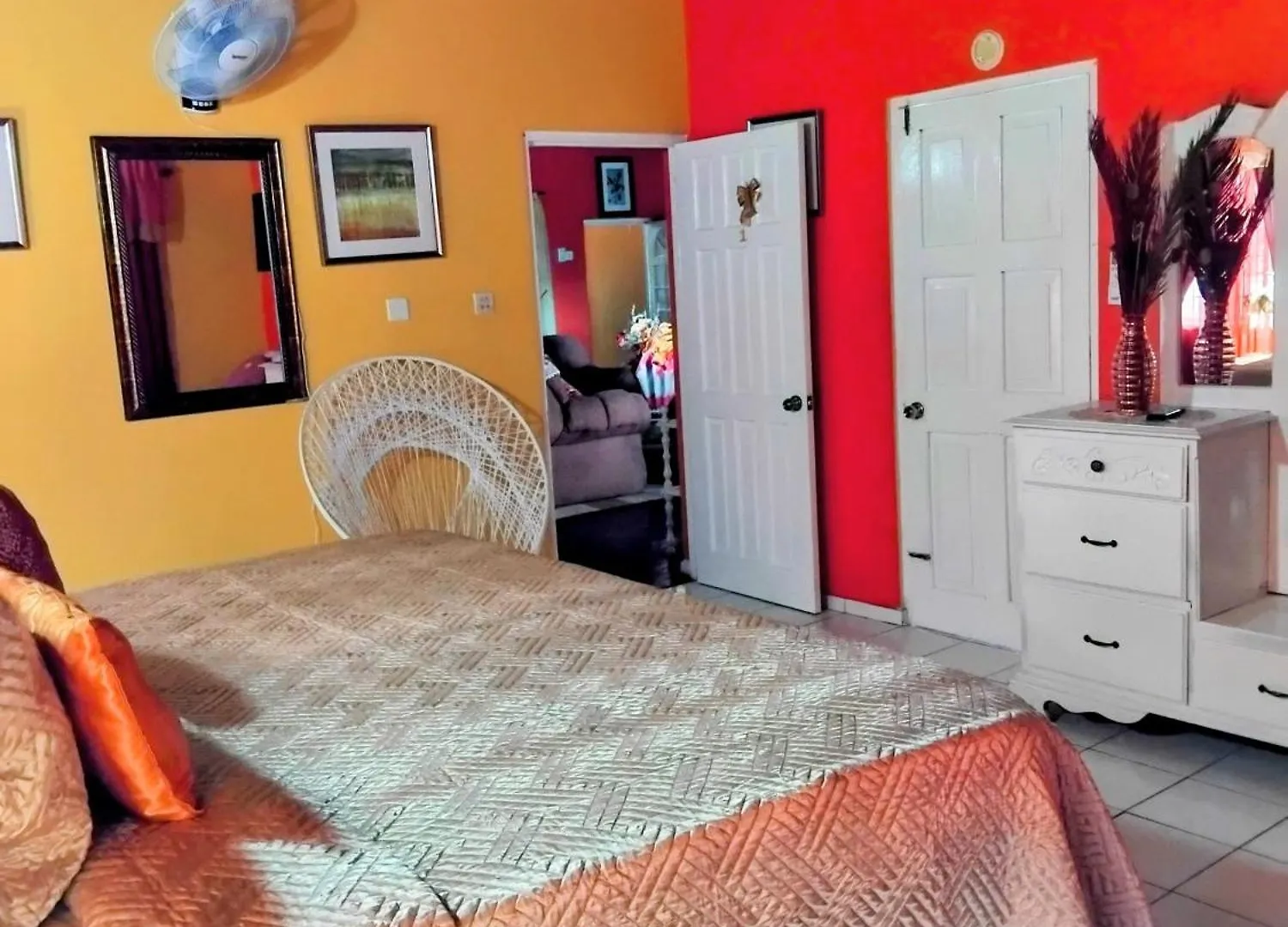 237 Bratton Avenue Ξενοδοχείο Μοντέγκο Μπέυ